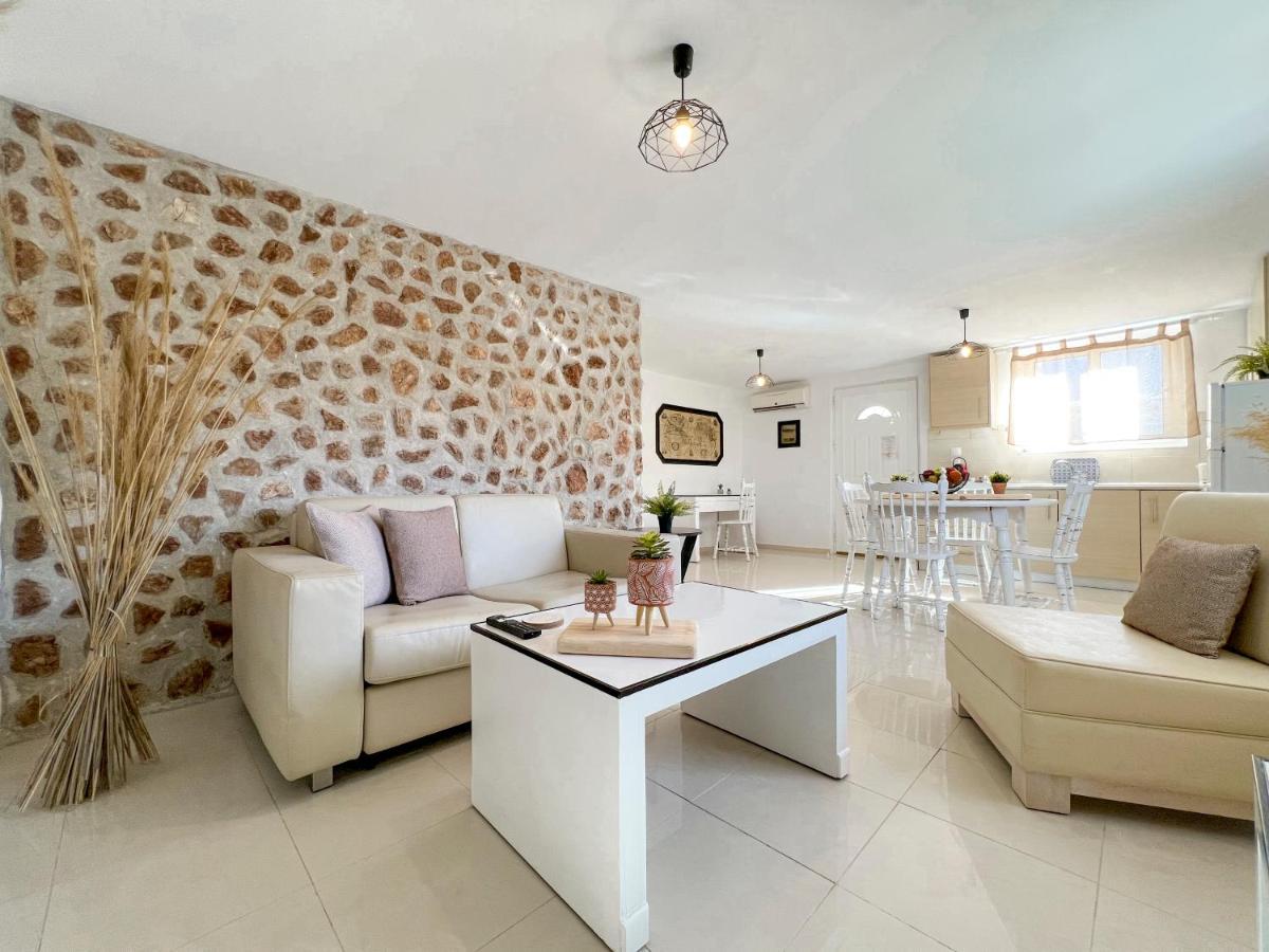 La Casa Di Lusso N6 -Adults Only Βίλα Κολύμπια Εξωτερικό φωτογραφία